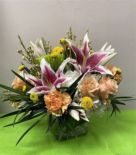 best florist rochester mn  Chez Bloom 4